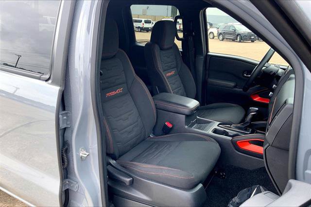 Used 2024 Nissan Frontier PRO-4X w/ Pro Convenience Package AWD/4WD image 5