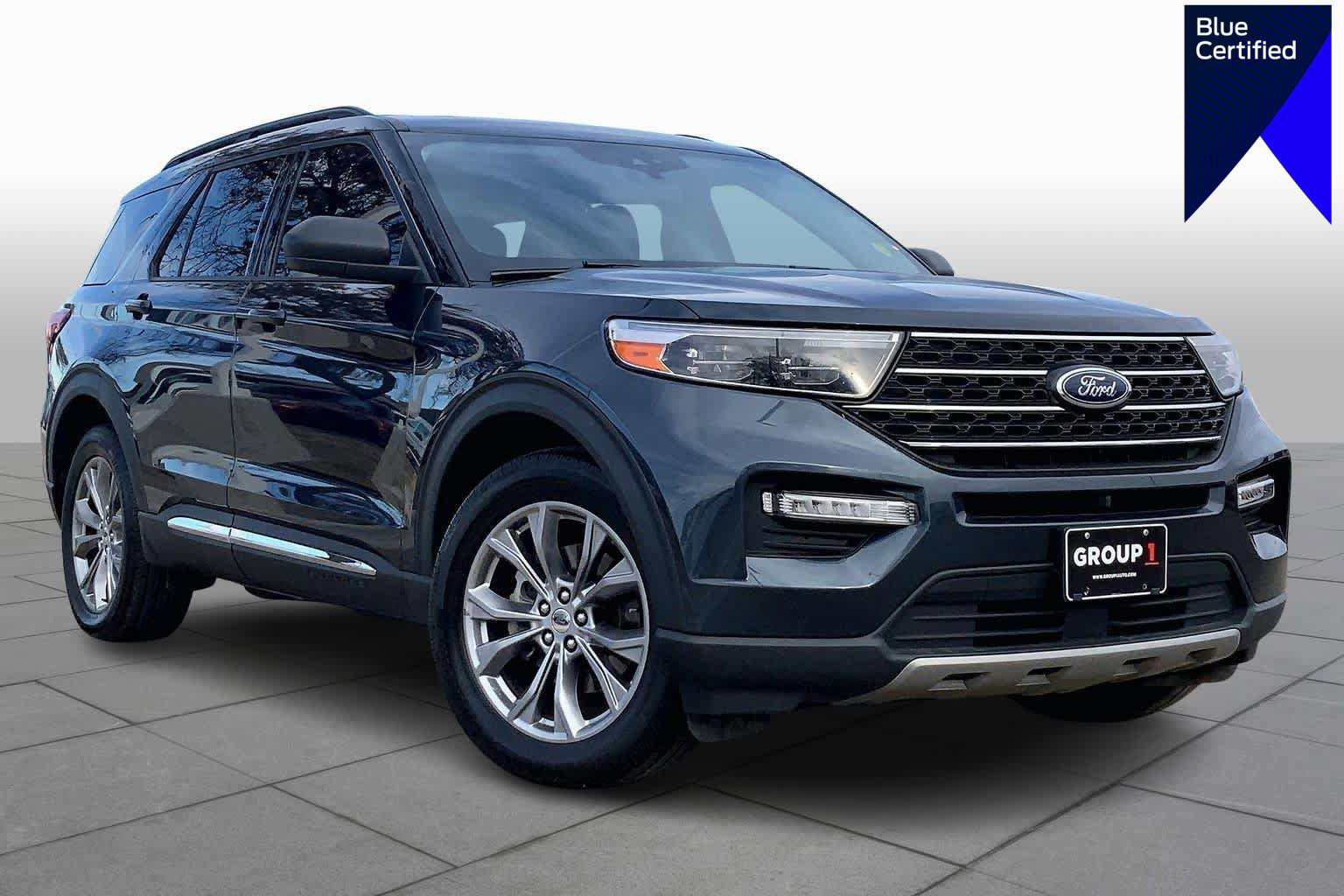 Certified 2022 Ford Explorer XLT w/ Equipment Group 202A image 1