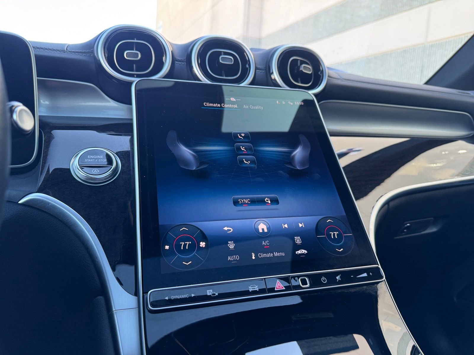 Used 2025 Mercedes-Benz GLC 300 GLC 300 image 24