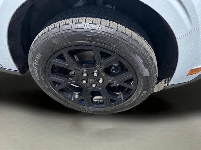 Certified 2025 Ford Maverick Lariat w/ Black Appearance Package AWD/4WD image 30