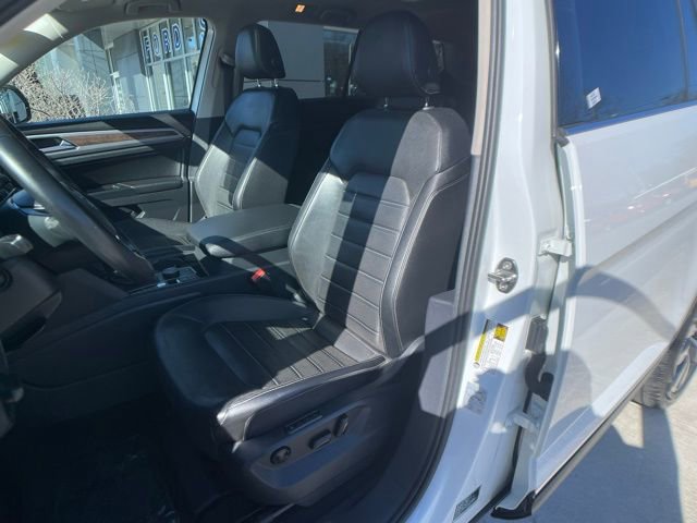 Used 2019 Volkswagen Atlas SEL Premium AWD/4WD image 16