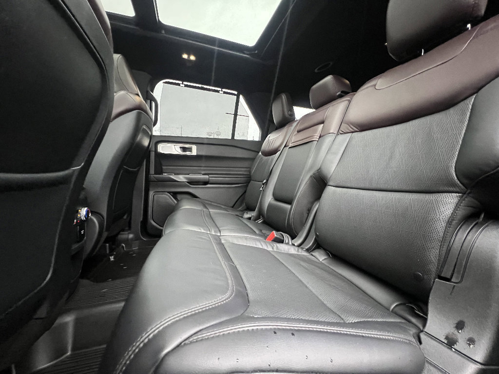 Certified 2020 Ford Explorer Platinum w/ Premium Technology Package image 35