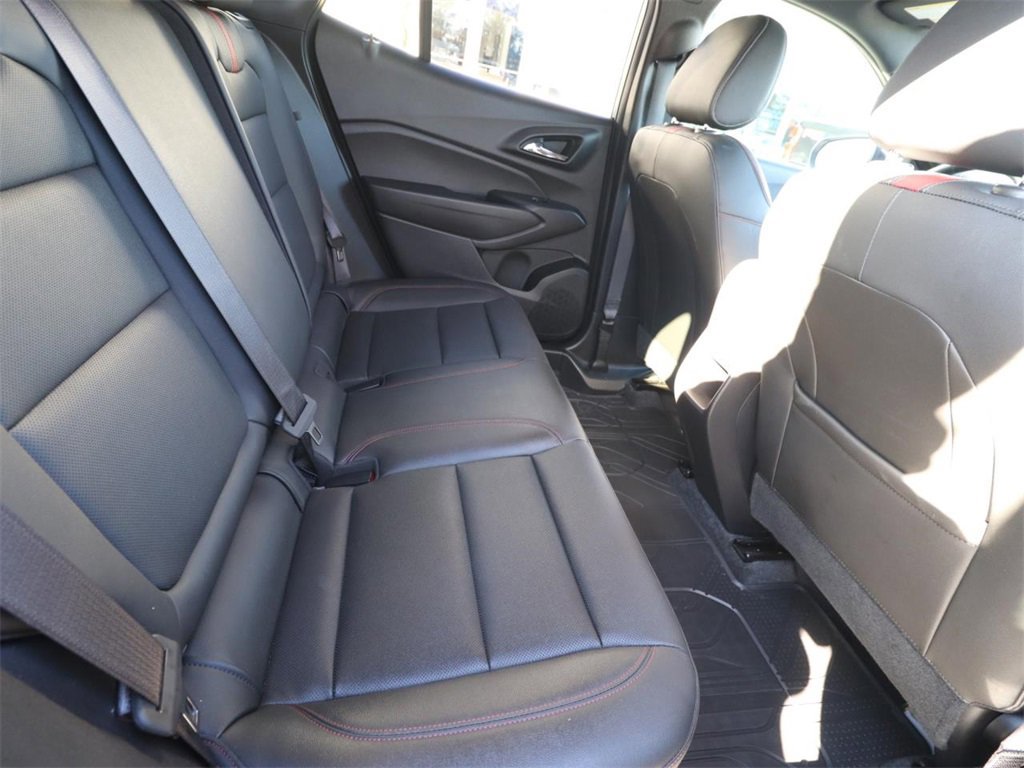 Used 2025 Chevrolet Trax RS w/ Driver Confidence Package image 20