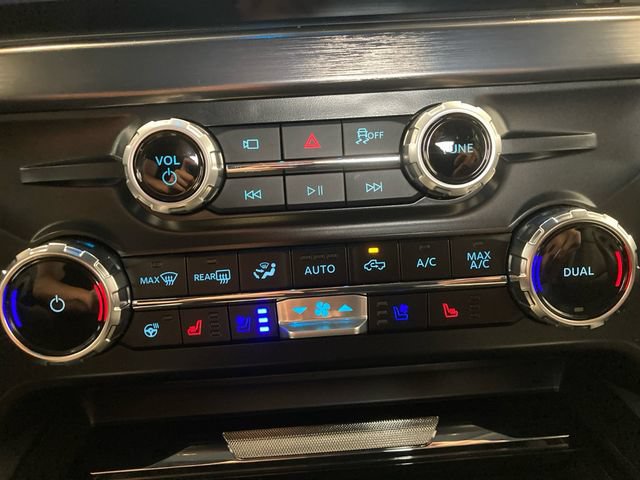 Certified 2025 Ford F350 Lariat w/ Black Appearance Package AWD/4WD image 16