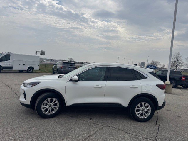Certified 2023 Ford Escape Active w/ Tech Pack #2 image 2