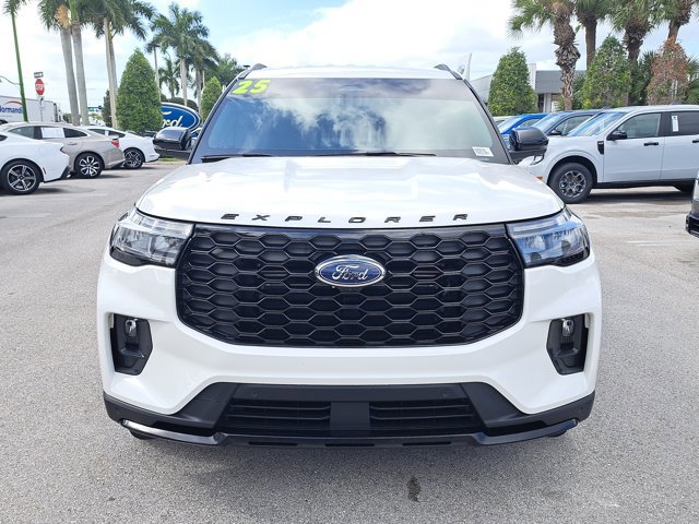 Certified 2025 Ford Explorer ST-Line w/ Premium Package image 2