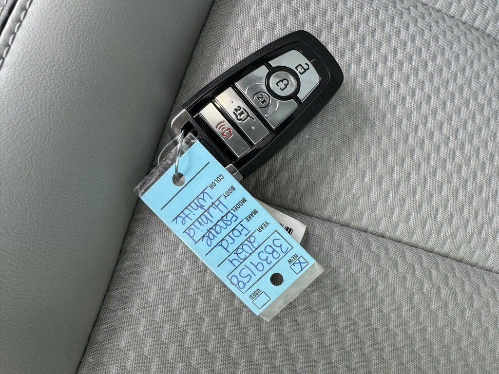 Certified 2024 Ford Escape SE image 25