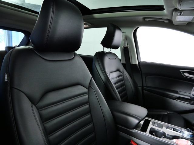 Certified 2024 Ford Edge SEL w/ Convenience Package AWD/4WD image 12