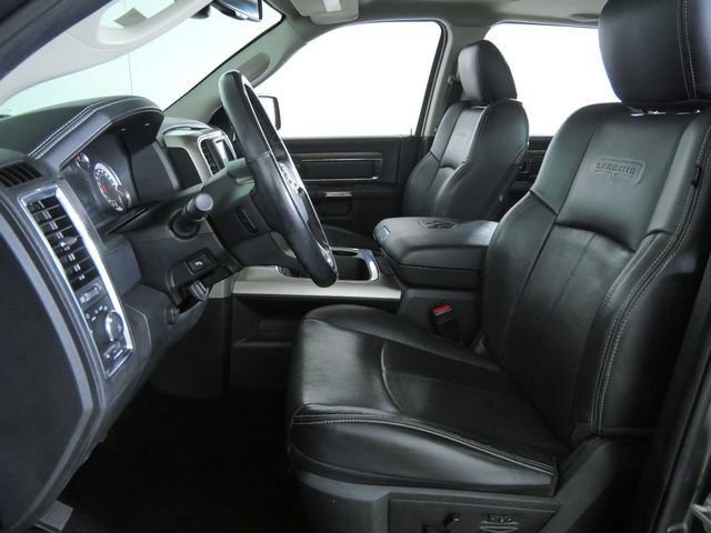 Used 2017 RAM 1500 Laramie w/ Convenience Group AWD/4WD image 23