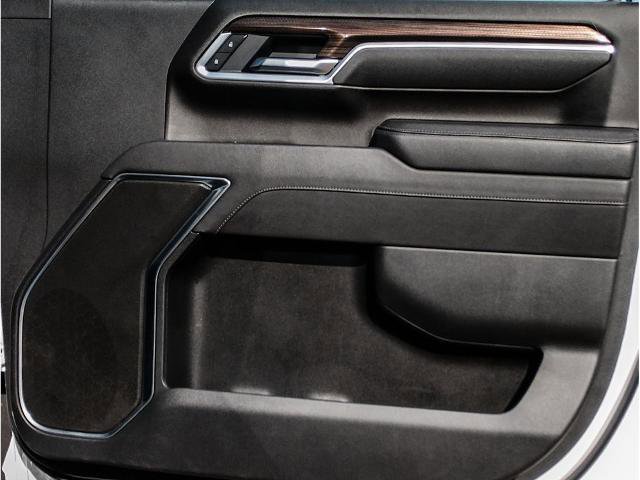 Used 2025 Chevrolet Silverado 2500 LT w/ Convenience Package image 14