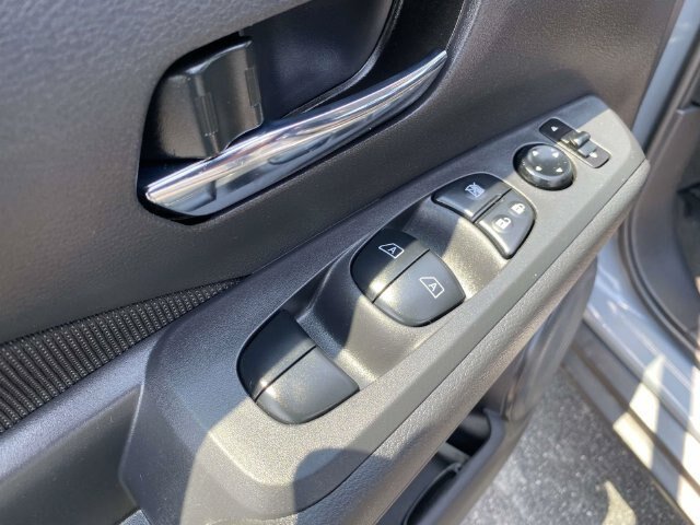 Used 2024 Nissan Kicks SV FWD image 18