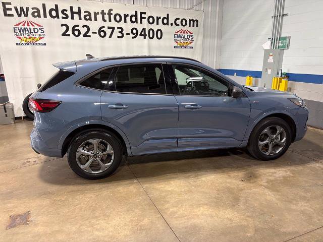 Certified 2024 Ford Escape ST-Line w/ Tech Pack #1 AWD/4WD image 9