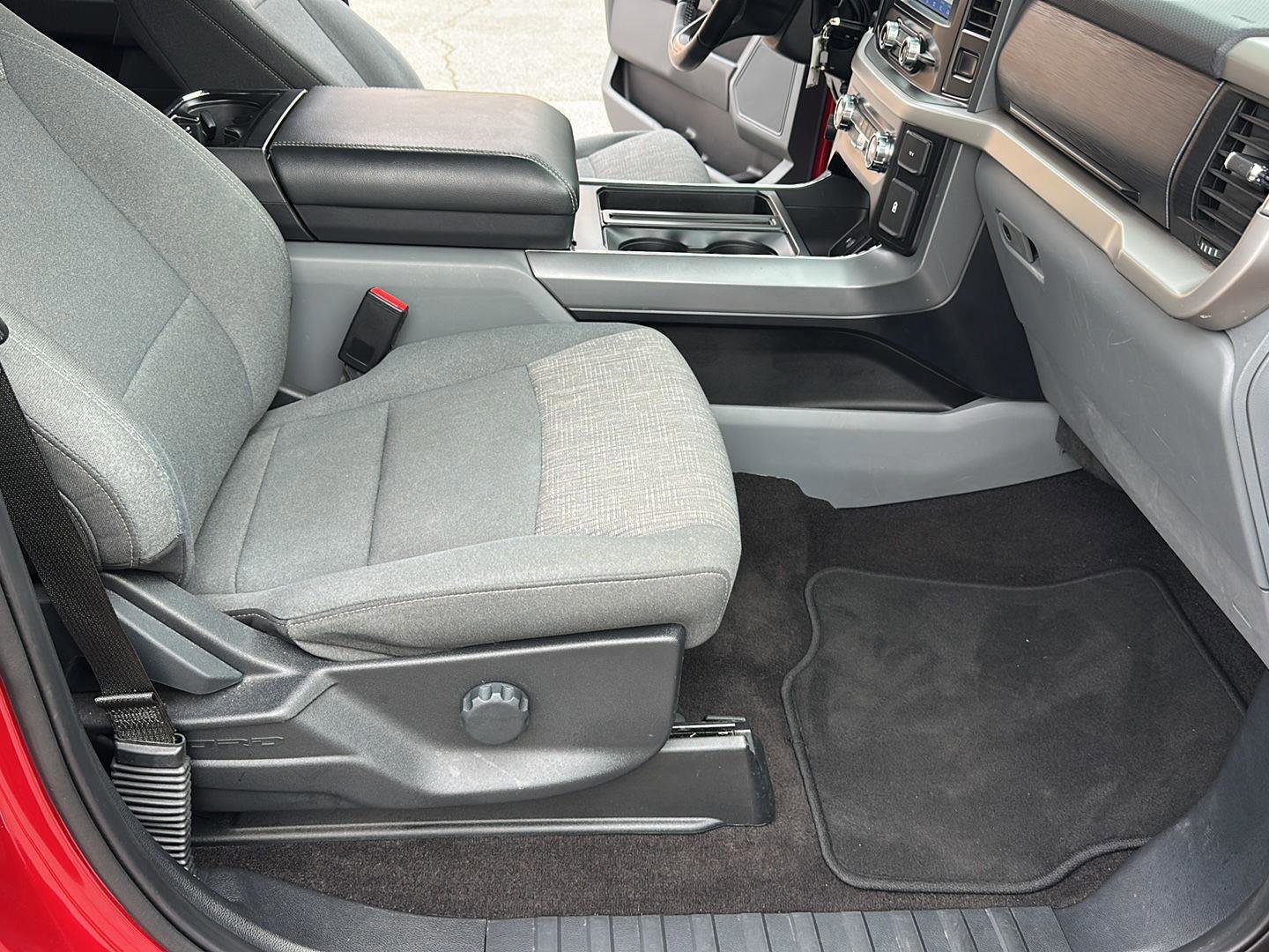 Certified 2021 Ford F150 XLT w/ Equipment Group 301A Mid image 25