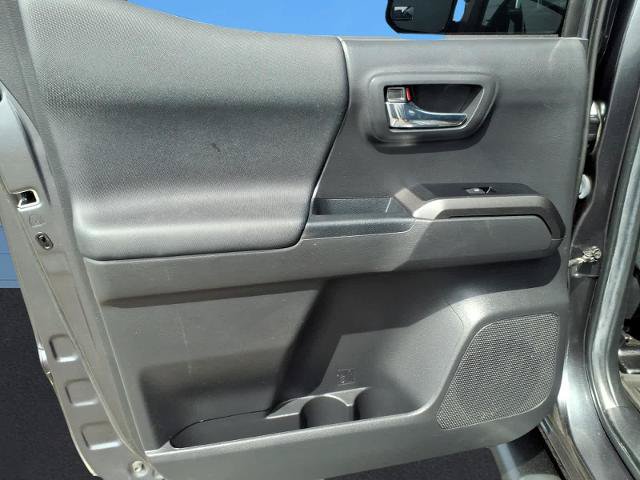 Used 2023 Toyota Tacoma TRD Off-Road AWD/4WD image 19