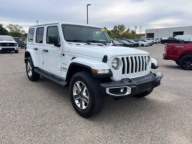 Used 2023 Jeep Wrangler Unlimited Sahara w/ Cold Weather Group AWD/4WD image 3