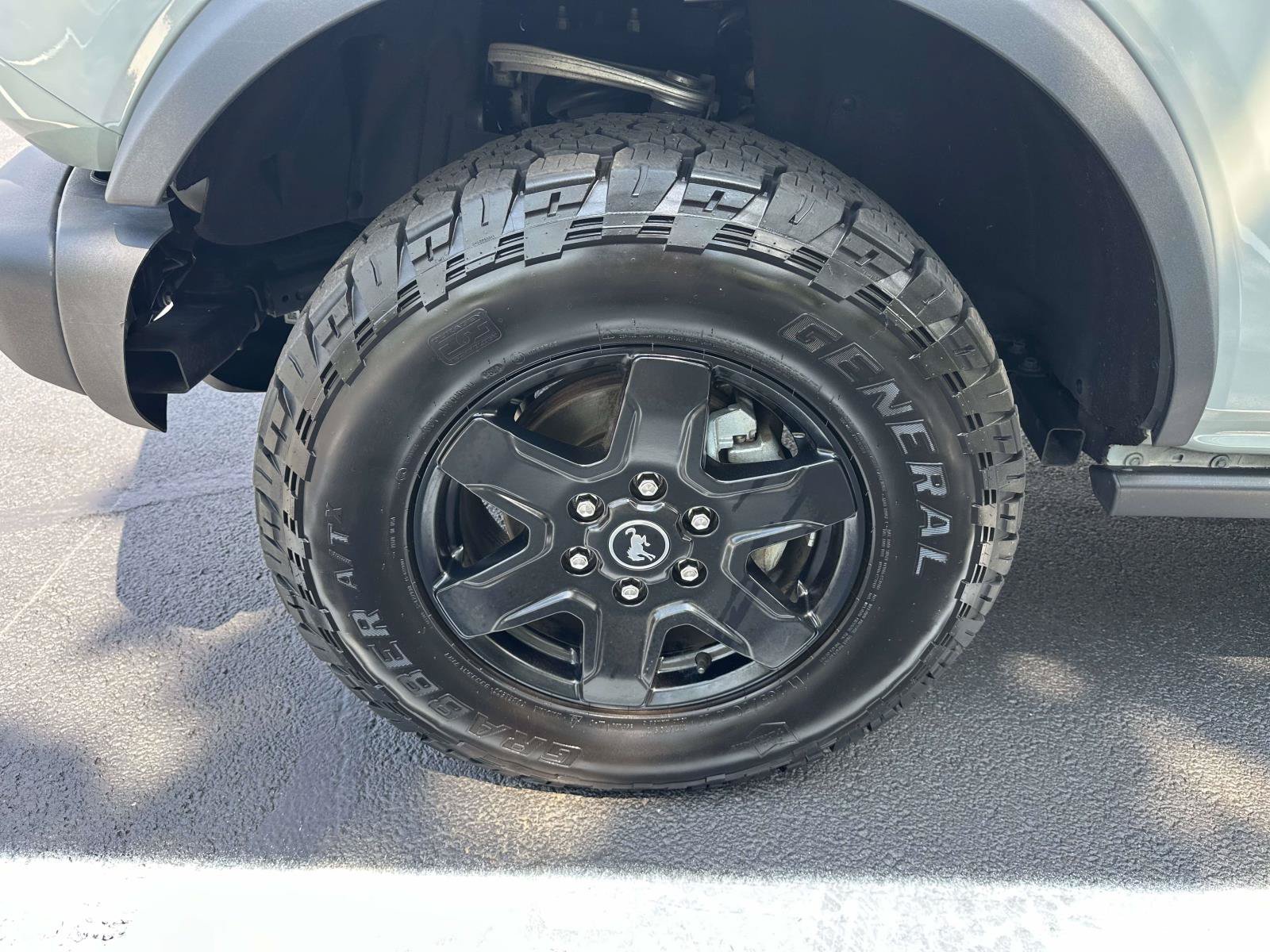 Certified 2024 Ford Bronco Black Diamond AWD/4WD image 8