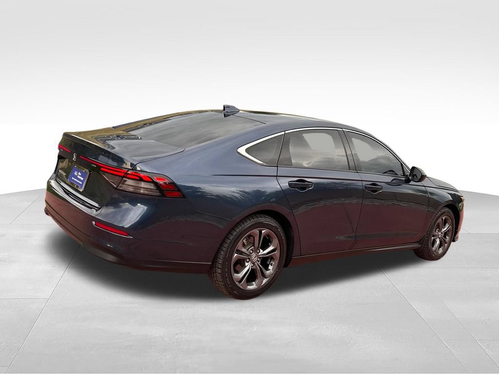 Used 2023 Honda Accord EX image 9
