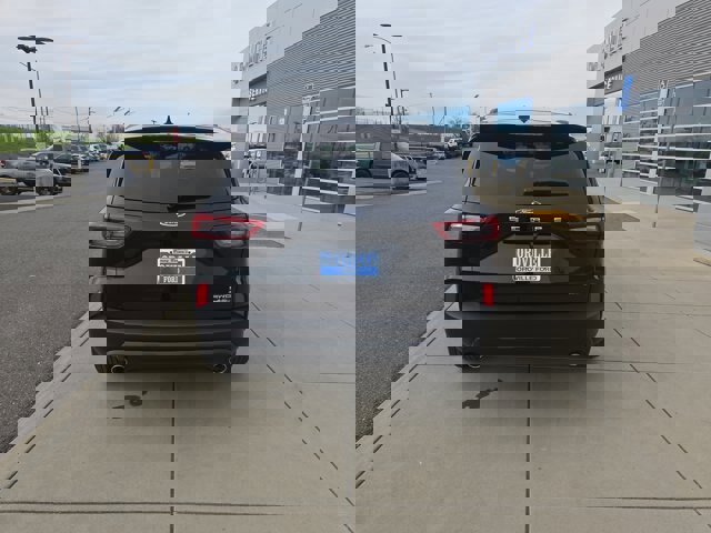 Certified 2025 Ford Escape ST-Line image 4