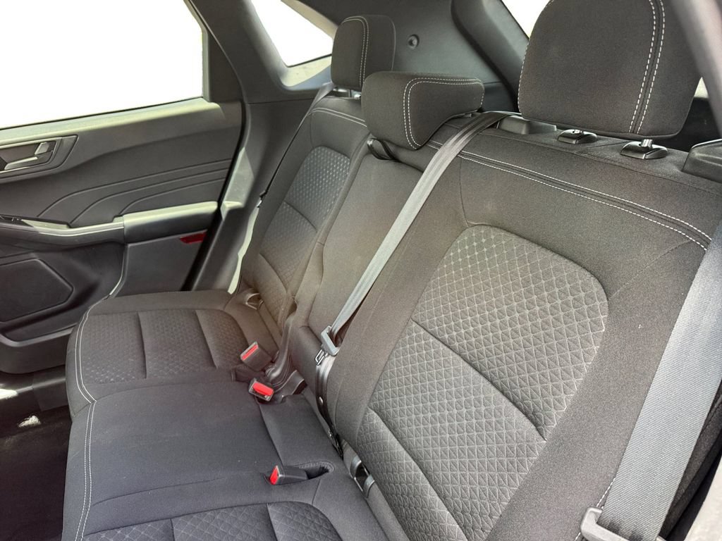 Certified 2025 Ford Escape Active AWD/4WD image 18