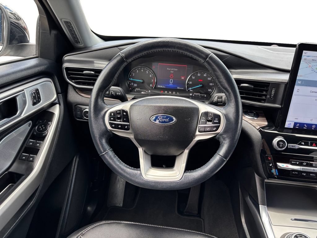 Certified 2022 Ford Explorer Limited w/ Limited Technology Package RWD image 18