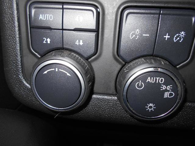Used 2021 Chevrolet Suburban High Country w/ Premium Package AWD/4WD image 12