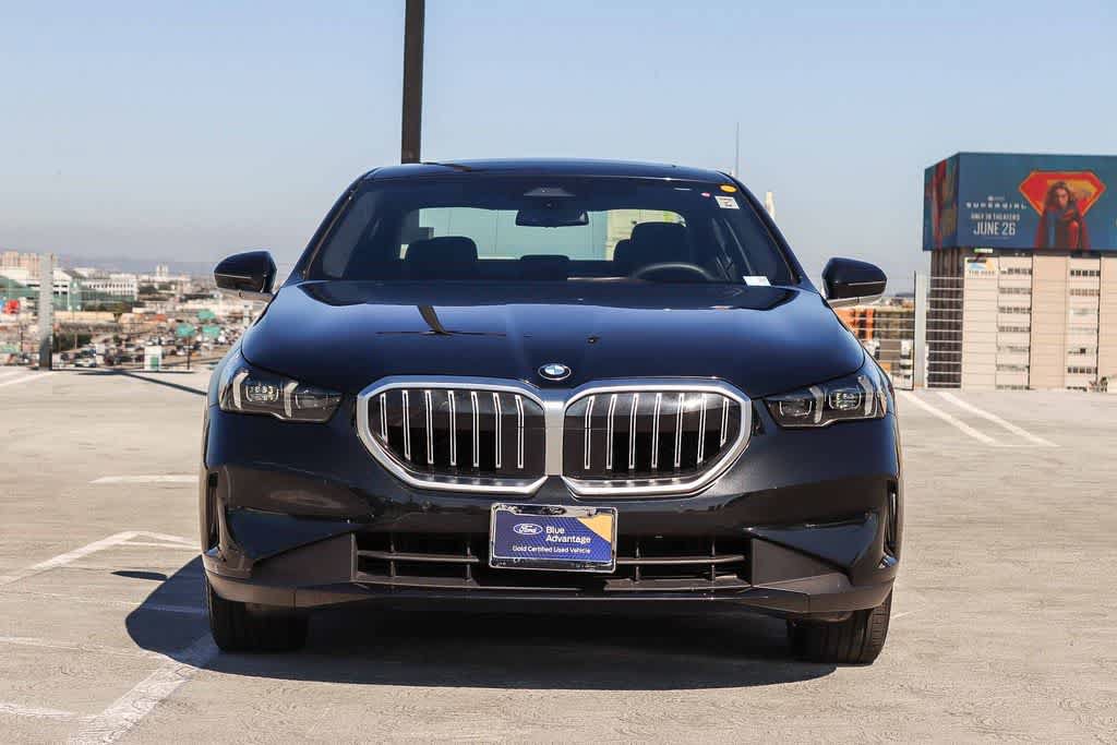 Used 2025 BMW 530i RWD image 2