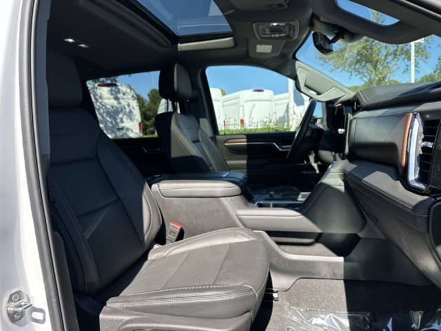 Used 2024 GMC Sierra 2500 Denali w/ Denali Reserve Package AWD/4WD image 39