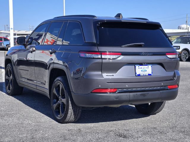 Used 2023 Jeep Grand Cherokee Altitude AWD/4WD image 5