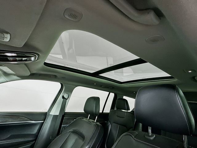 Used 2022 Jeep Grand Cherokee L Limited image 32