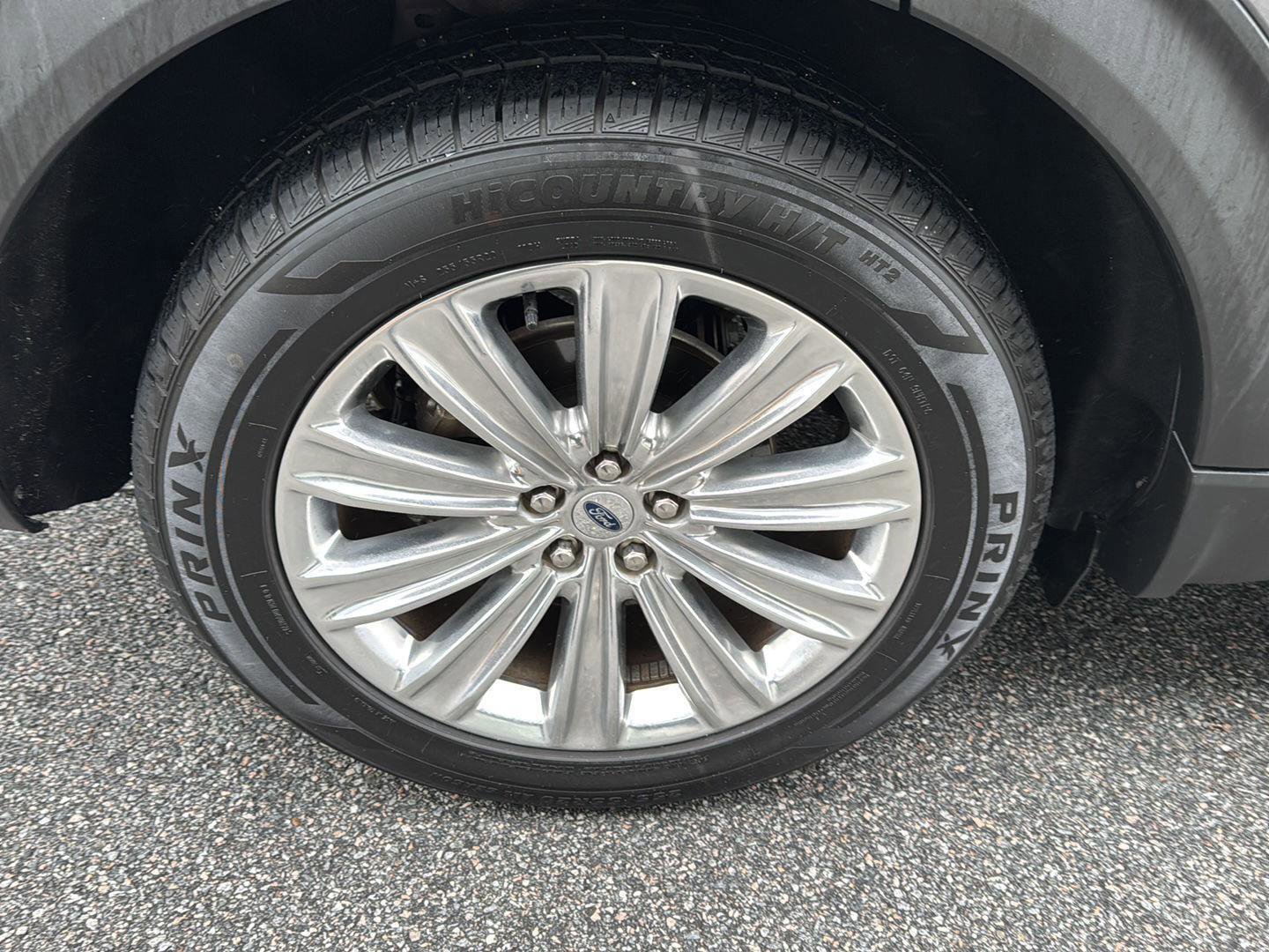 Certified 2022 Ford Explorer Limited w/ Equipment Group 301A image 33