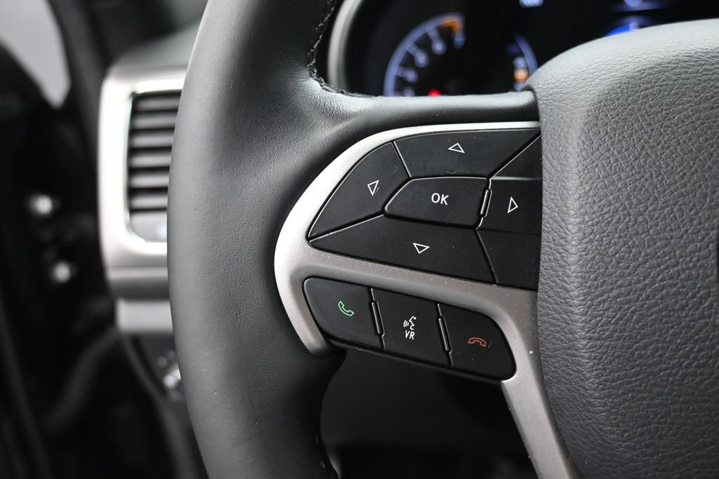 Used 2019 Jeep Grand Cherokee Altitude RWD image 30