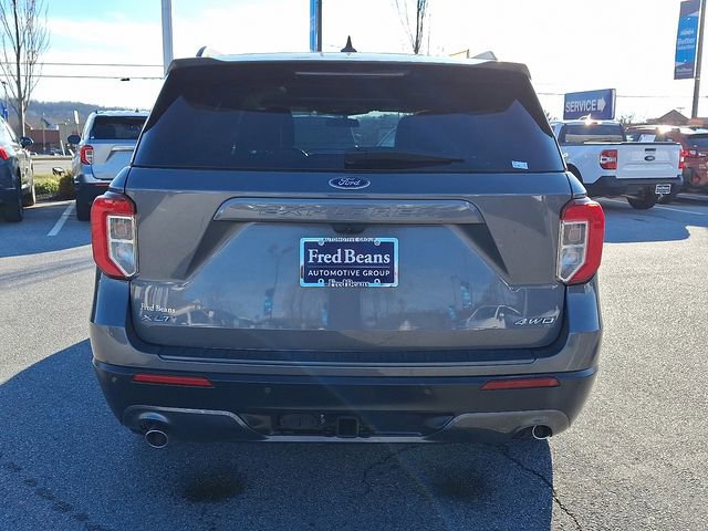 Certified 2022 Ford Explorer XLT w/ Equipment Group 202A image 10