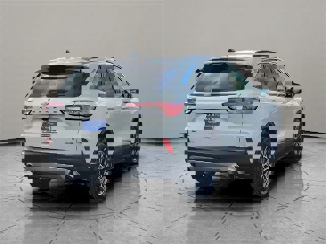 Certified 2020 Ford Escape SEL image 4