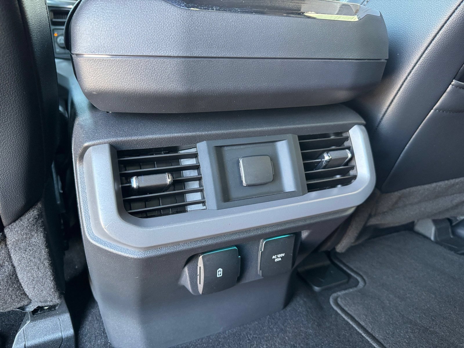 Certified 2024 Ford F150 Lariat AWD/4WD image 19