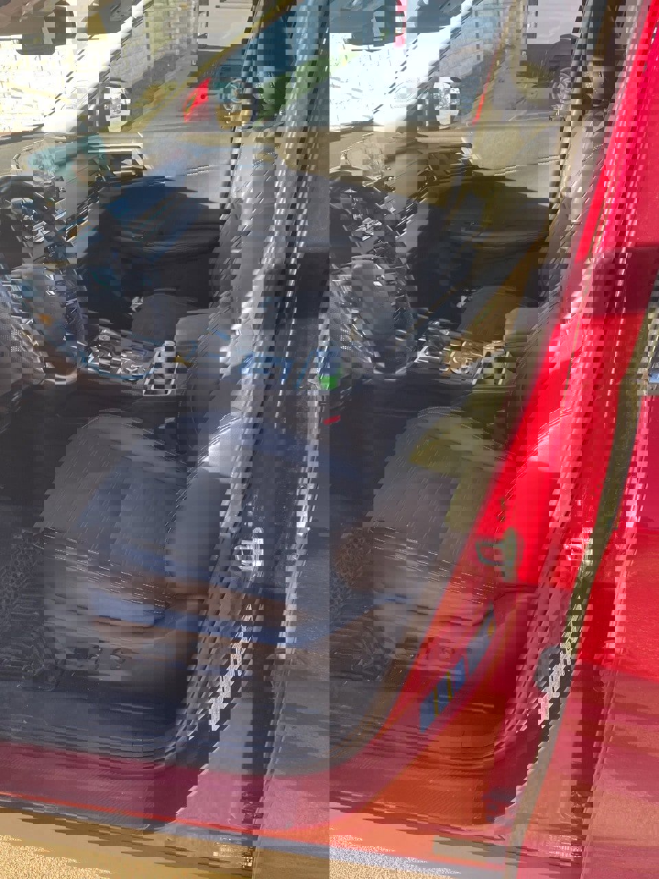 Used 2024 Mitsubishi Outlander SE image 6