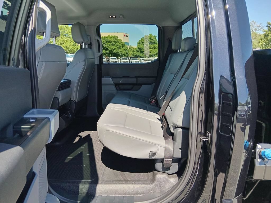 Certified 2025 Ford F350 XL w/ XL Chrome Package AWD/4WD image 14