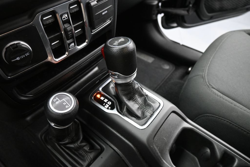 Used 2023 Jeep Wrangler Unlimited Sport AWD/4WD image 14