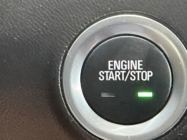 Used 2024 GMC Terrain SLE w/ Driver Convenience Package FWD image 39