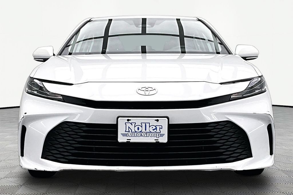 Used 2025 Toyota Camry LE FWD image 3