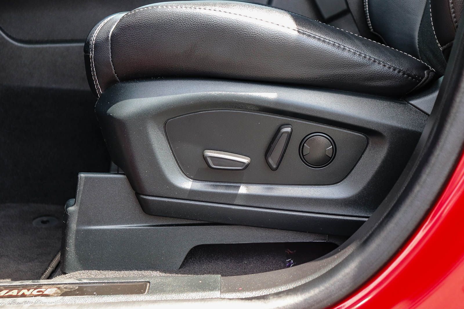 Certified 2023 Ford Explorer ST w/ Equipment Group 401A image 22