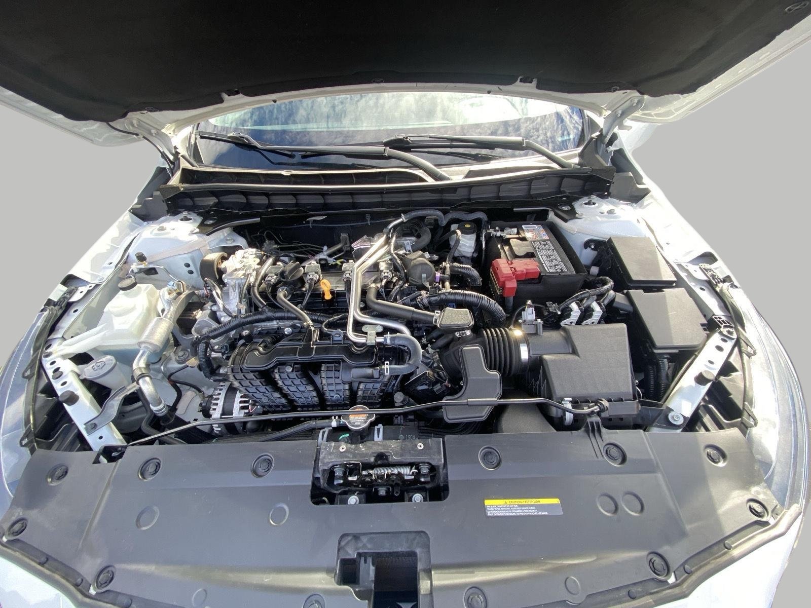 Used 2025 Nissan Altima 2.5 SV FWD image 16