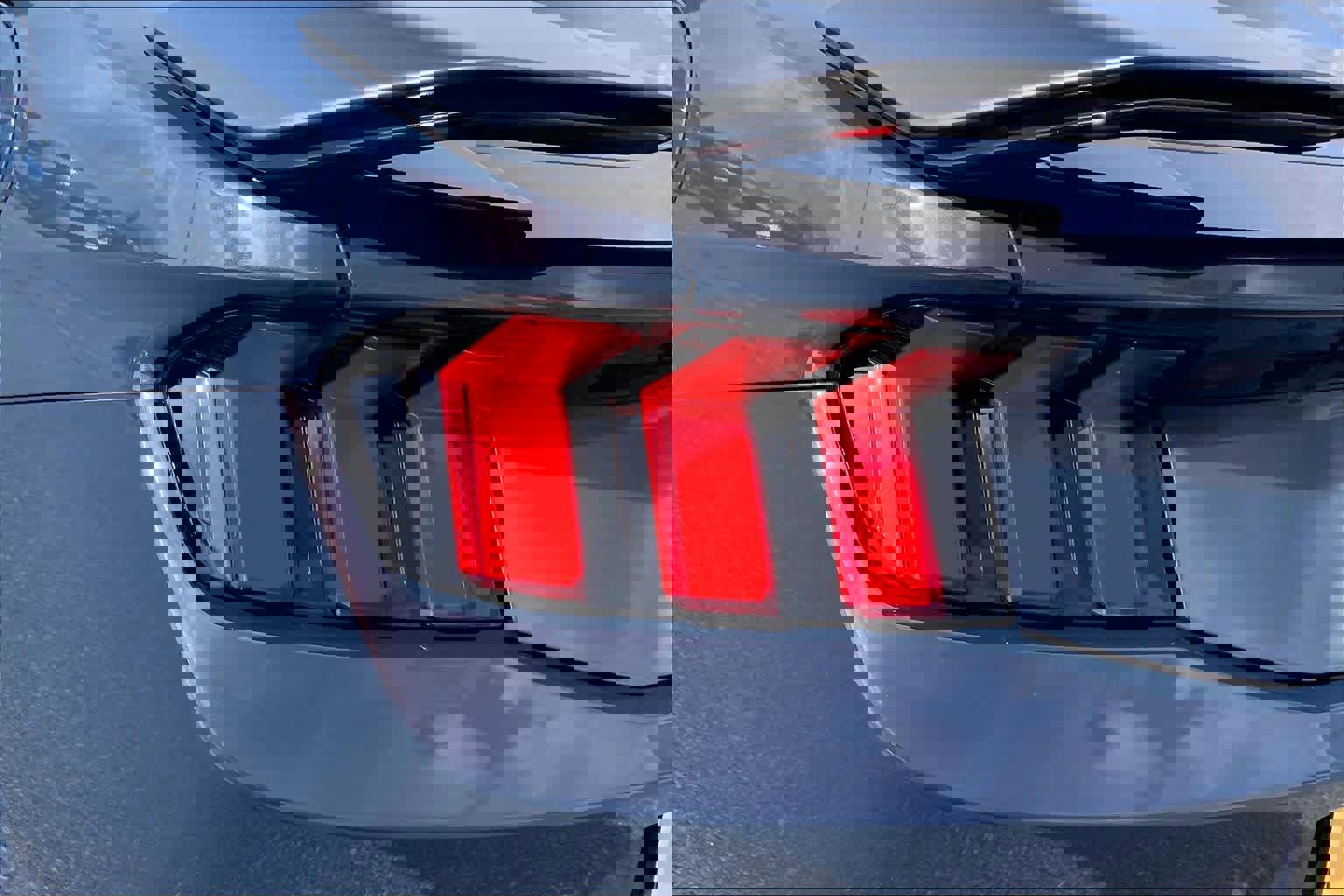 Certified 2024 Ford Mustang Dark Horse image 28