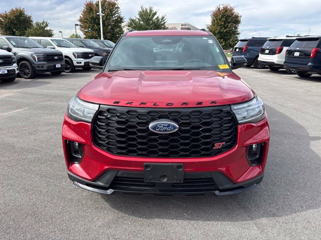 Certified 2025 Ford Explorer ST AWD/4WD image 2