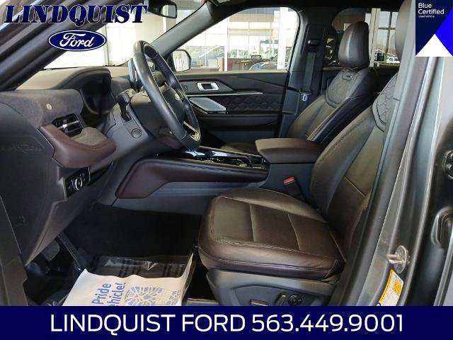 Certified 2025 Ford Explorer Platinum w/ Ultimate Package AWD/4WD image 12