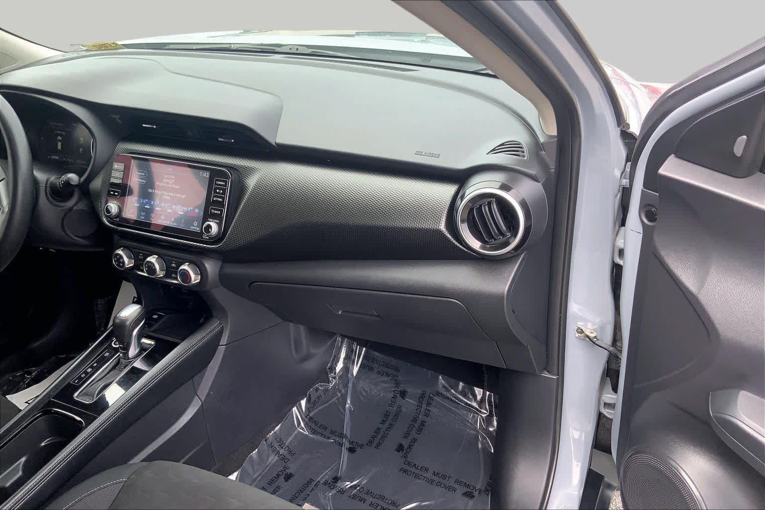 Used 2023 Nissan Kicks SV FWD image 19