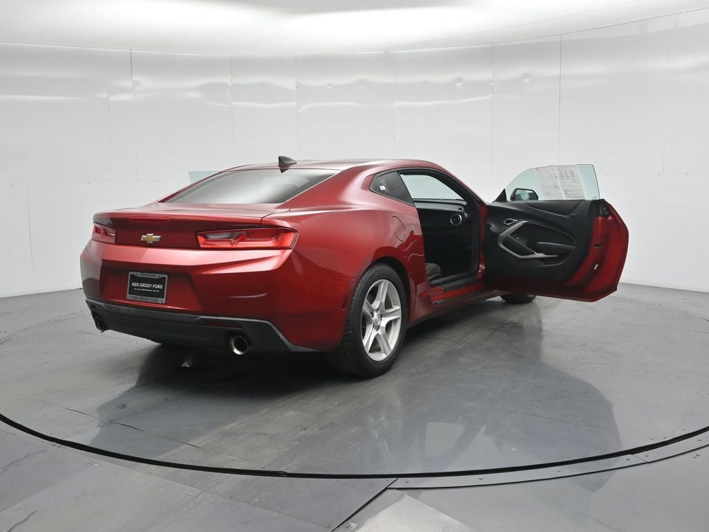 Used 2017 Chevrolet Camaro LT image 33
