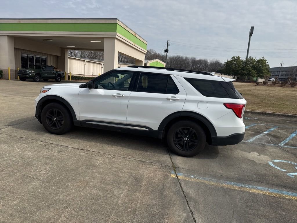 Certified 2020 Ford Explorer XLT image 6