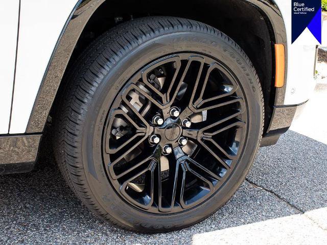 Used 2024 Jeep Wagoneer Series II AWD/4WD image 8