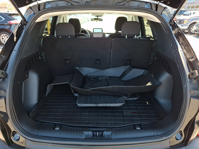 Certified 2021 Ford Escape SE w/ SE Sport Appearance Package image 32