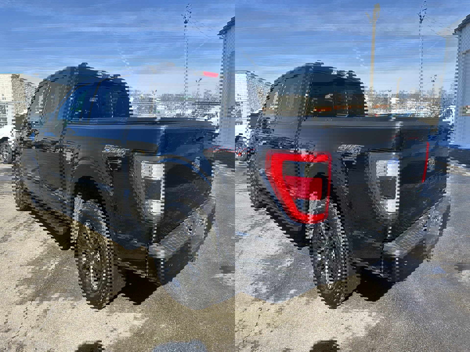 Certified 2022 Ford F150 Lariat w/ Equipment Group 502A High image 4